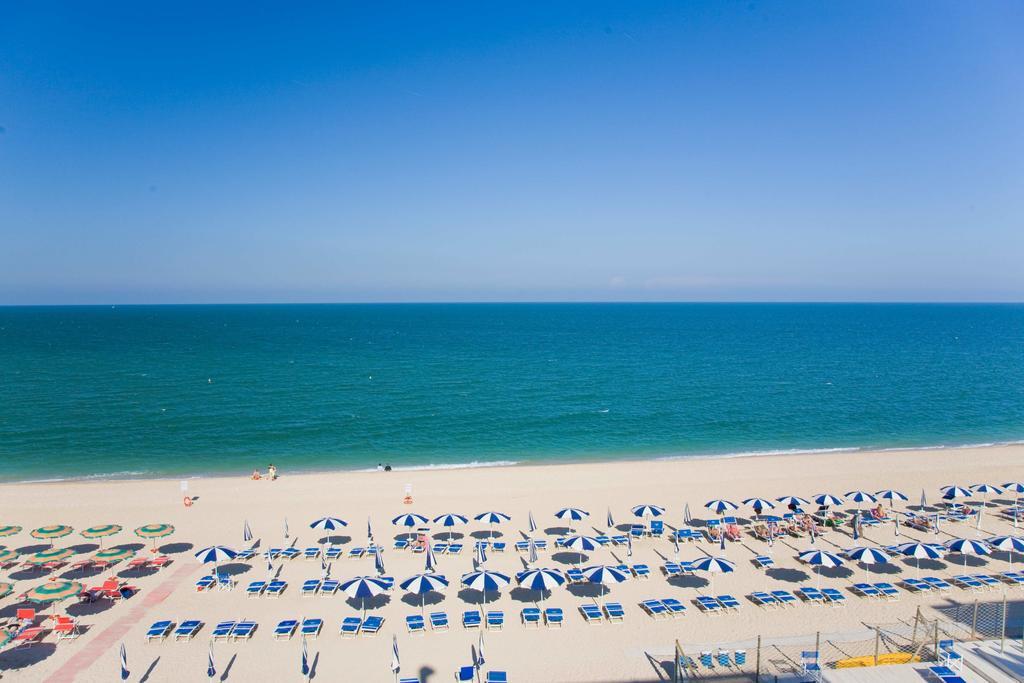 Il Conero Mare Aparthotel Numana Habitación foto